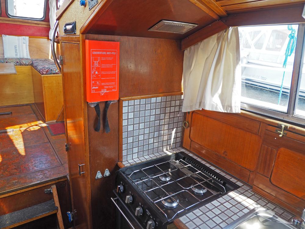 Cabin en avant, H&eacute;bergements